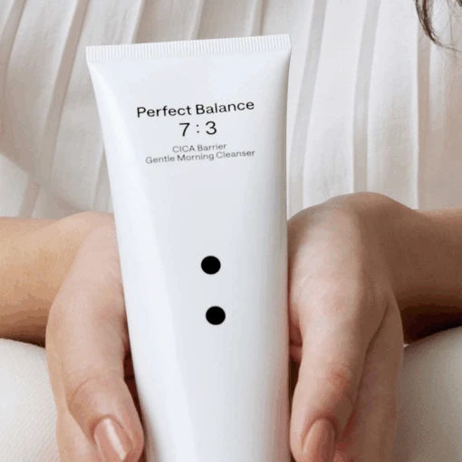 Cica Barrier 5.5 Gel Cleanser - Image 3