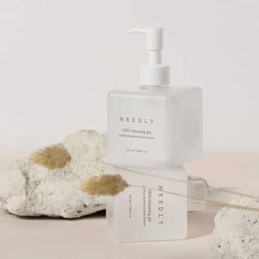 Mild Cleansing Gel - Image 6