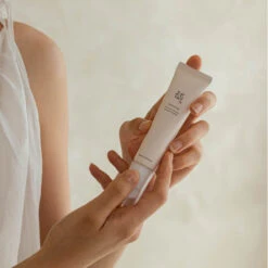 Revive Eye Serum : Ginseng + Retinal -Cosrx Shop 0O8A5646 1000x 0e155e85 ef27 432a bfeb e3e202f95b47