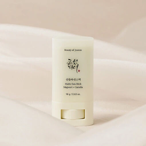 Matte Sun Stick : Mugwort+Camelia SPF50 PA++++ - Image 2