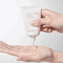Innisfree Cherry Blossom Glow Jelly Cream -Cosrx Shop 1 6562f166 cc18 4541 818f 6372a69d9241