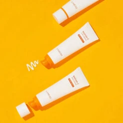 LANEIGE Radian-C Sun Cream SPF50+ PA++++ -Cosrx Shop 20230427 SG Radian C Suncream thumbnail 03 jpg fc120e3d 42fd 4425 a17c 931e37941eb7