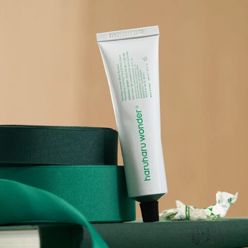 Black Bamboo Nourishing Calming Hand & Nail Cream - Image 7