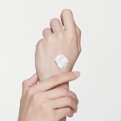 Bifida Cream 12 Bifida Cream -Cosrx Shop 210804 mixsoon cream 07 37b0590a 6f22 4d5c a7cb 4e32d06a15cb