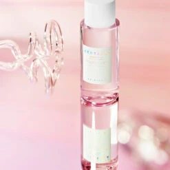 Madagascar Centella Poremizing Clear Toner -Cosrx Shop 220116 ClearToner 7 2048x2048 c45a47a1 21cb 4a77 99fa afcc9ad6c4c5