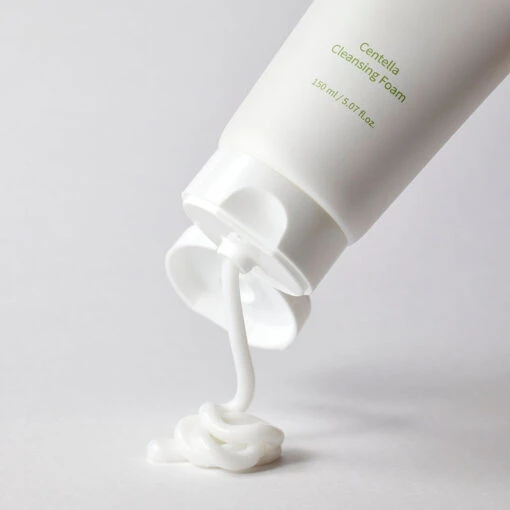 Centella Cleansing Foam - Image 3