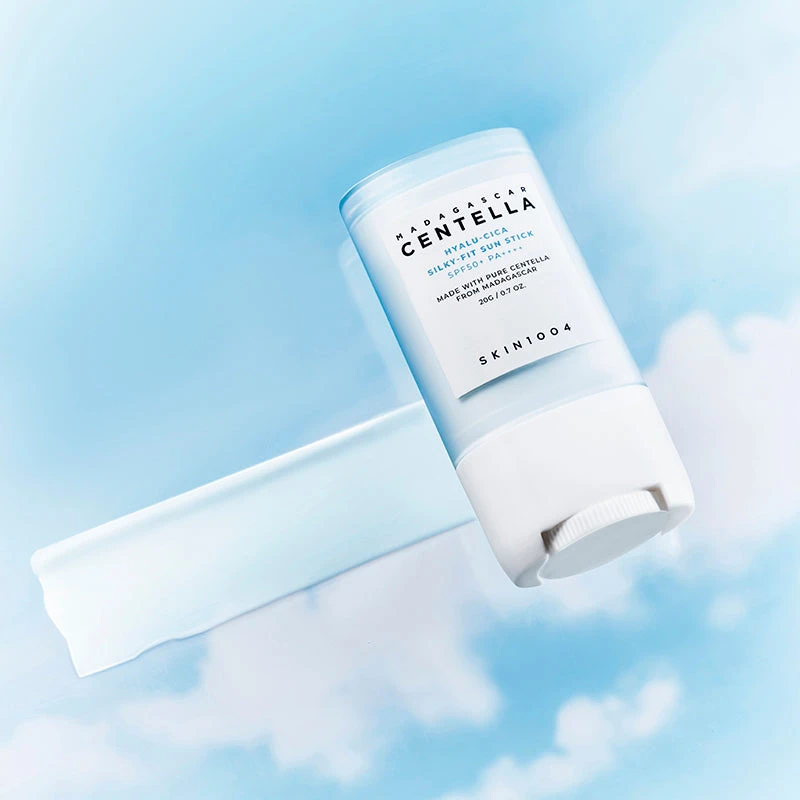Madagascar Centella Hyalu-Cica Silky-fit Sun Stick SPF50+ PA++++ 2 Madagascar Centella Hyalu-Cica Silky-fit Sun Stick SPF50+ PA++++ - Image 2