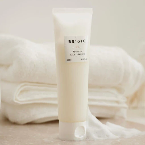 Aromatic Face Cleanser - Image 2