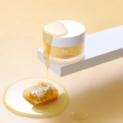 Royal Vita Propolis 33 Cream -Cosrx Shop 289630600 1224814141669146 4404128594192180232 n
