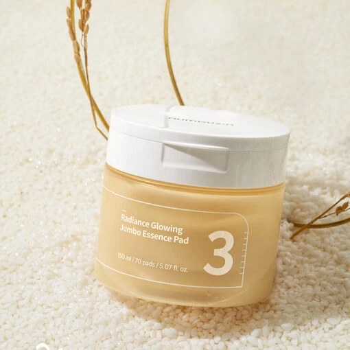 No.3 Radiance Glowing Jumbo Essence Pad - Image 6