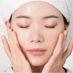 DER. CLEAR Purifying Cleansing Oil 11 DER. CLEAR Purifying Cleansing Oil -Cosrx Shop 2 5ceeda1a d640 4223 aa7b 3e6015dc5b95