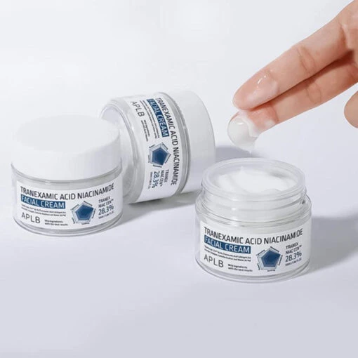 Tranexamic Acid Niacinamide Facial Cream - Image 5