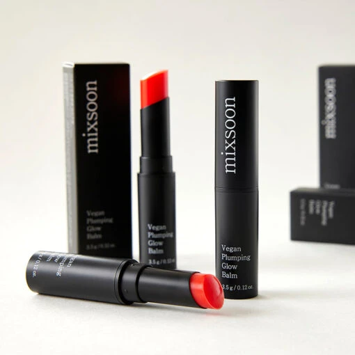Vegan Plumping Glow Balm - Image 5
