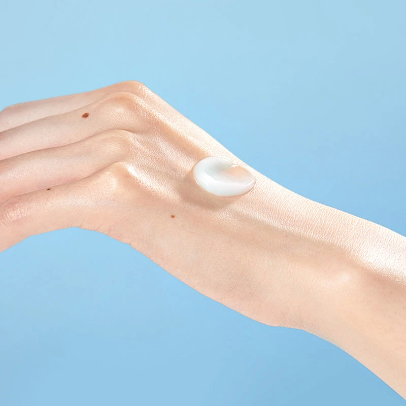 DIVE-IN Low Molecular Hyaluronic Acid Soothing Cream 4 DIVE-IN Low Molecular Hyaluronic Acid Soothing Cream - Image 4