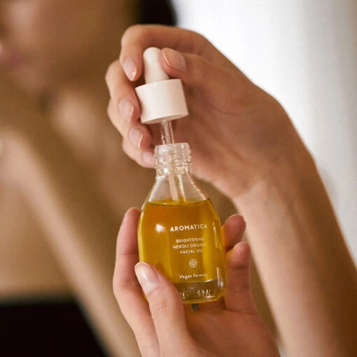 Brightening Neroli Organic Facial Oil - Image 2