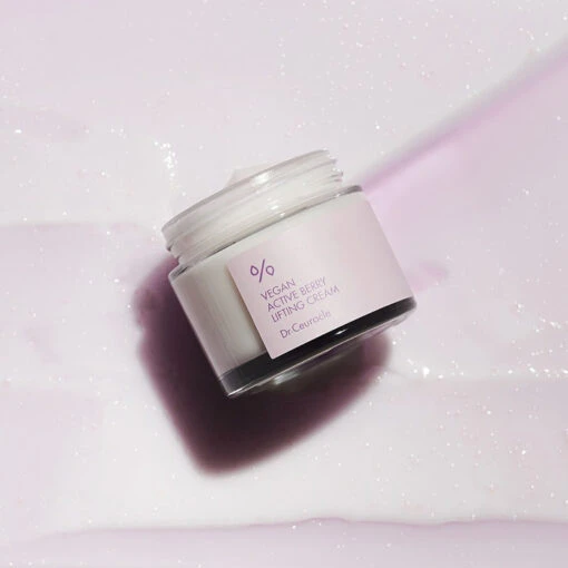 Vegan Active Berry Lifting Cream - Image 5