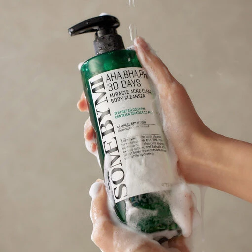 AHA BHA PHA 30 Days Miracle Acne Clear Body Cleanser - Image 2