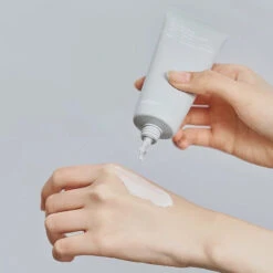 Dual Barrier Skin Wearable Cream 13 Dual Barrier Skin Wearable Cream -Cosrx Shop 3 1b8be85d 89a0 433e 9a15 2263233d662c