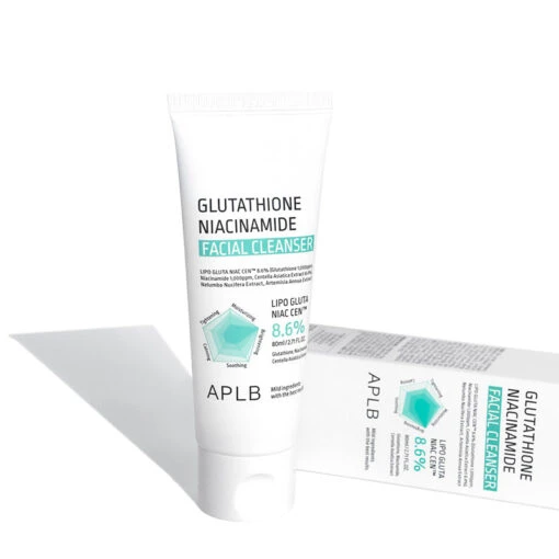 Glutathione Niacinamide Facial Cleanser - Image 6