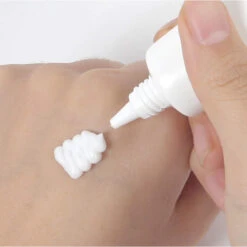 Vita C Bright Eye Cream -Cosrx Shop 51pUT9y8UsL. SL1000