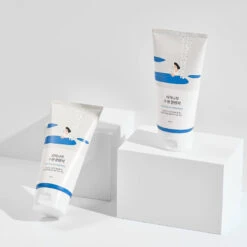 Birch Juice Moisturizing Cleanser -Cosrx Shop 51yM4VPplAS. SL1000