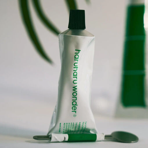 Black Bamboo Nourishing Calming Hand & Nail Cream - Image 4