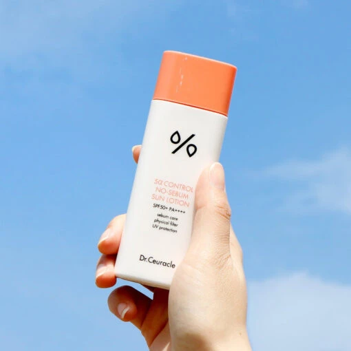 5α Control No Sebum Sun Lotion SPF50+ PA++++ - Image 2