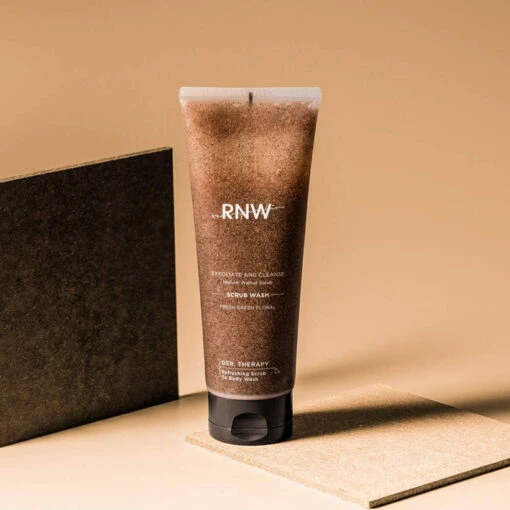 DER. THERAPY Refreshing Scrub To Body Wash - Image 3