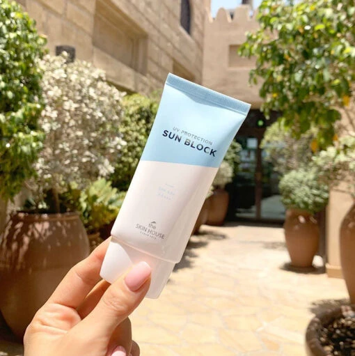 UV Protection Sunblock SPF50+ PA+++ - Image 5