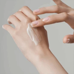 Retinol Lifting Roller Cream -Cosrx Shop 6 784cfe9d d4bc 48b2 845d 21fcc1549830