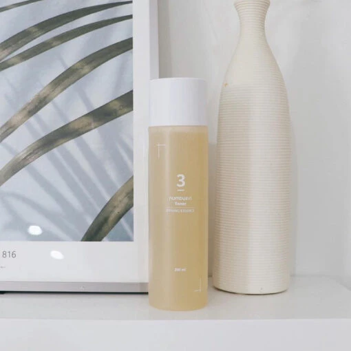 No.3 Super Glowing Essence Toner - Image 7