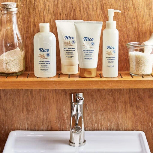 Rice Daily Brightening Scrub Foam - Image 4