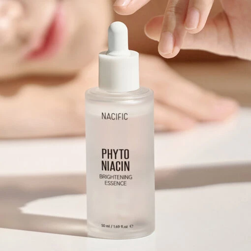 Phyto Niacin Brightening Essence - Image 4