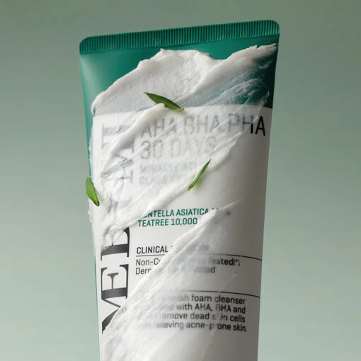 AHA BHA PHA 30 Days Miracle Acne Clear Foam - Image 3