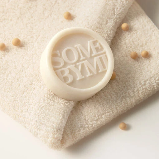 Lacto Soy Low PH Morning Cleansing Bar - Image 5
