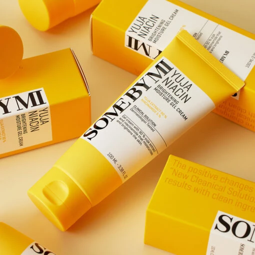 Yuja Niacin Brightening Moisture Gel Cream - Image 8