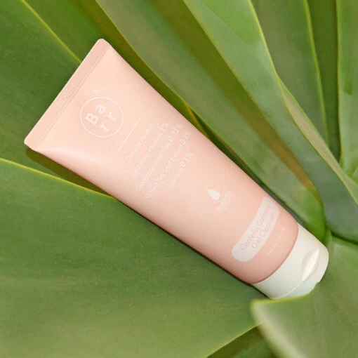 Centella Calming Gel Cleanser - Image 3