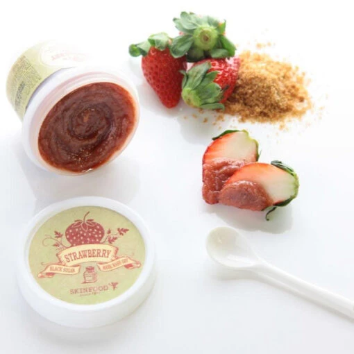 Black Sugar Strawberry Mask Wash Off - Image 3