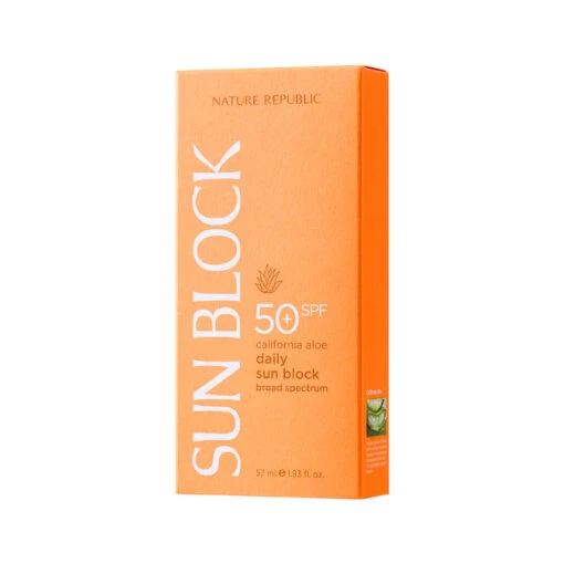 California Aloe Daily Moisture Sunblock Spf50+ PA++++ - Image 2
