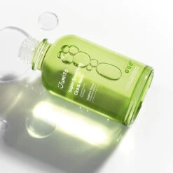 Super Soothing Cica & Aloe Essence Toner -Cosrx Shop Cica AloeEssenceToner EditorialImage Before 10