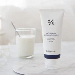Pro Balance Biotics Clear Up SunSPF50 -Cosrx Shop DrCeuracleProBalanceBioticsMoisturiser 2 900x e7dfe800 0004 48b7 8fff 92a18af6add9