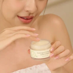 Dark Spot Correcting Glow Cream -Cosrx Shop GC2 1 1000x png