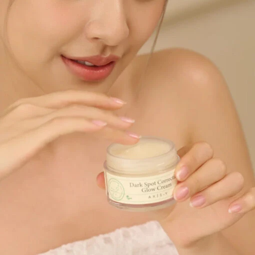Dark Spot Correcting Glow Cream - Image 6