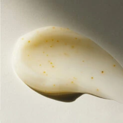 Green Tangerine Vita C Dark Spot Care Cream 12 Green Tangerine Vita C Dark Spot Care Cream -Cosrx Shop GOODAL Green Tangerine Vita C Dark Spot Care Cream 75ml 5B2022 NEW5D 03