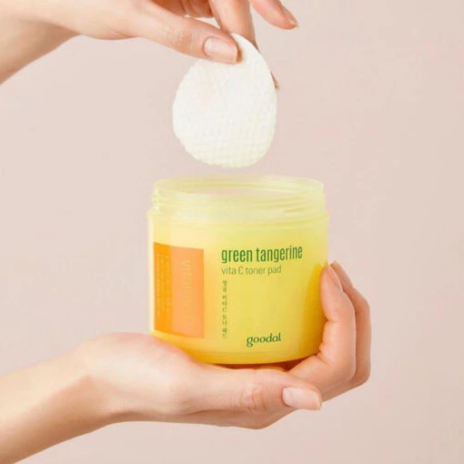 Green Tangerine Vitamin C Toner Pad - Image 6