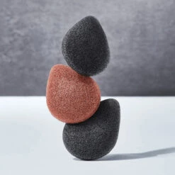 Jeju Volcanic Scoria Konjac Sponge 5 Jeju Volcanic Scoria Konjac Sponge -Cosrx Shop JEJU Volcanic Scoria Konjac Sponge en pckopie