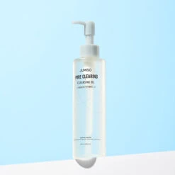 Pore Clearing Cleansing Oil -Cosrx Shop PoreClearingCleansingOil EditorialImage 2
