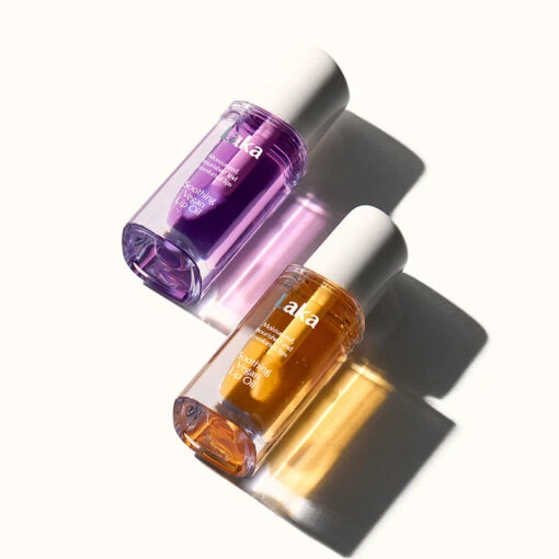 Soothing Vegan Lip Oil - Image 10