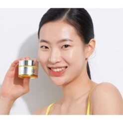 Vita C Plus Spot Correcting & Firming Cream -Cosrx Shop VitaCPlusSpotCorrecting FirmingCream5