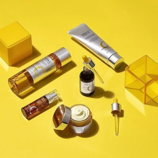 Vita C Plus Spot Correcting Concentrate Ampoule - Image 4